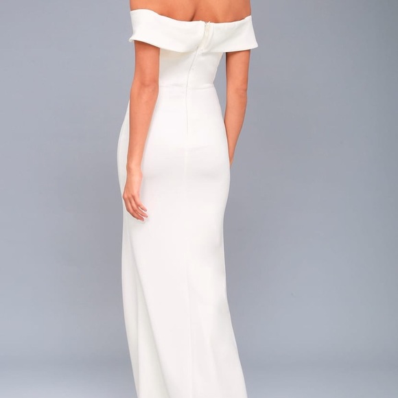 Off the shoulder wedding dress with hair clip - Picture 8 of 11